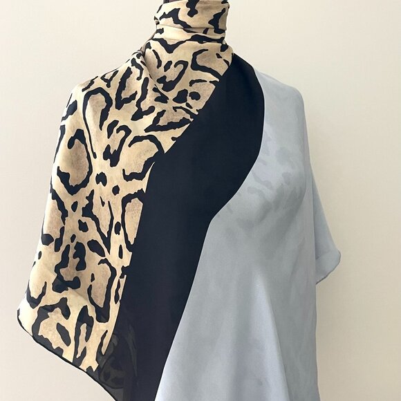 New Gucci Oversize Shawl Leopard Print Silk Blue Wrap Scarf - Picture 14 of 16